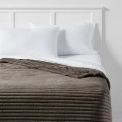 Ribbed Plush Bed Blanket - Room Essentials™
